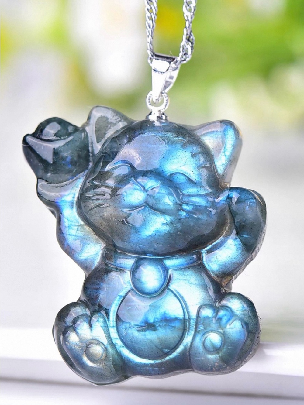 Labradorite Lucky Cat Pendant Necklace - Blue
